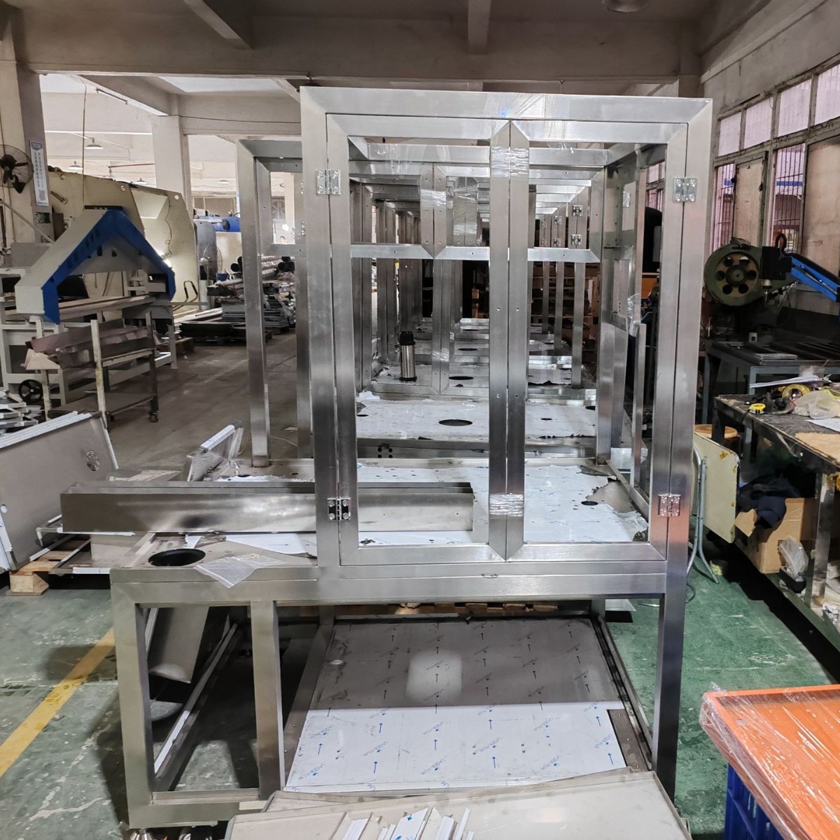 钣金加工定做不锈钢机架加工机箱金属机柜外壳cnc加工五金冲压件