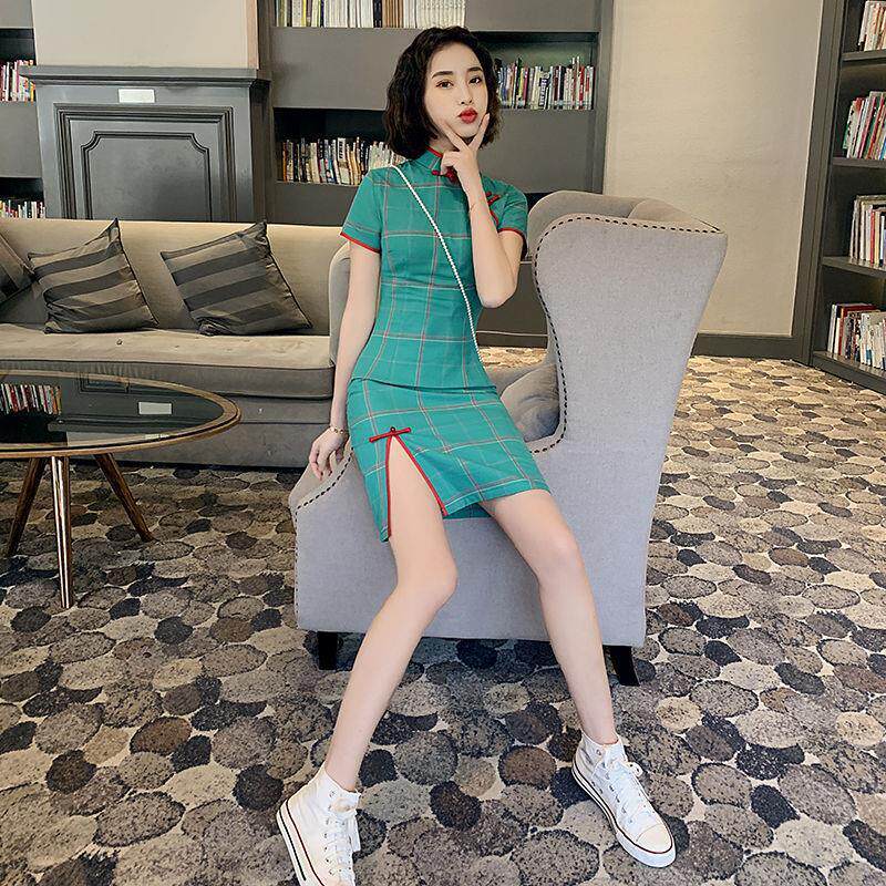 推荐中国风性感修身短款格子连衣旗袍