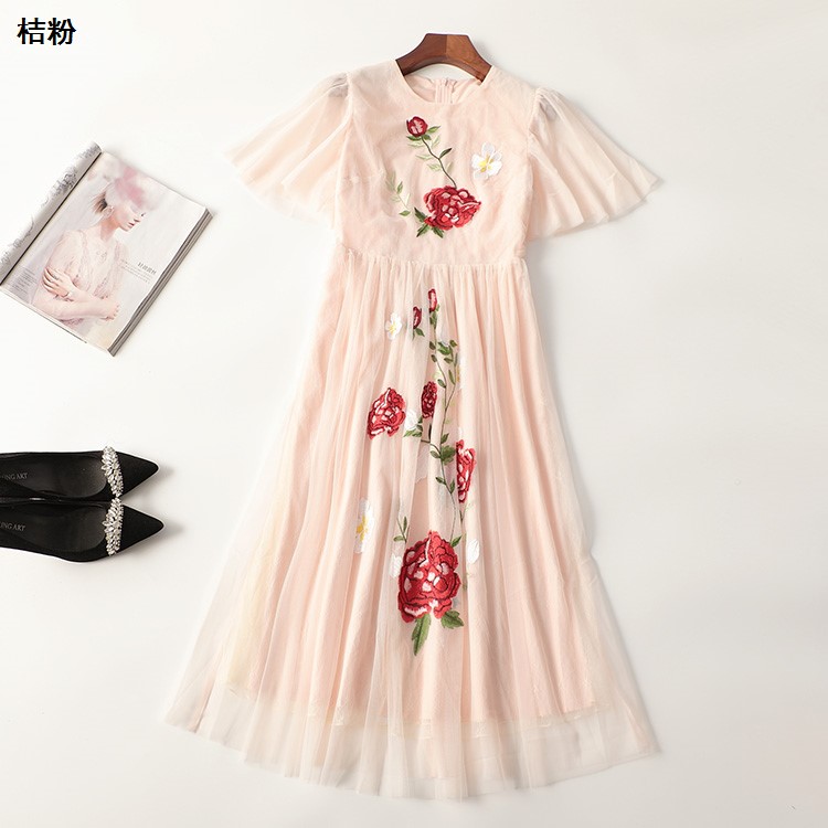 411194推荐南油高端轻奢重工系列走秀欧美重工仙气长裙绣花连衣裙