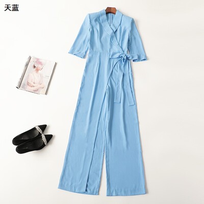 【次品】411118 连体裤右腿后小洞染色