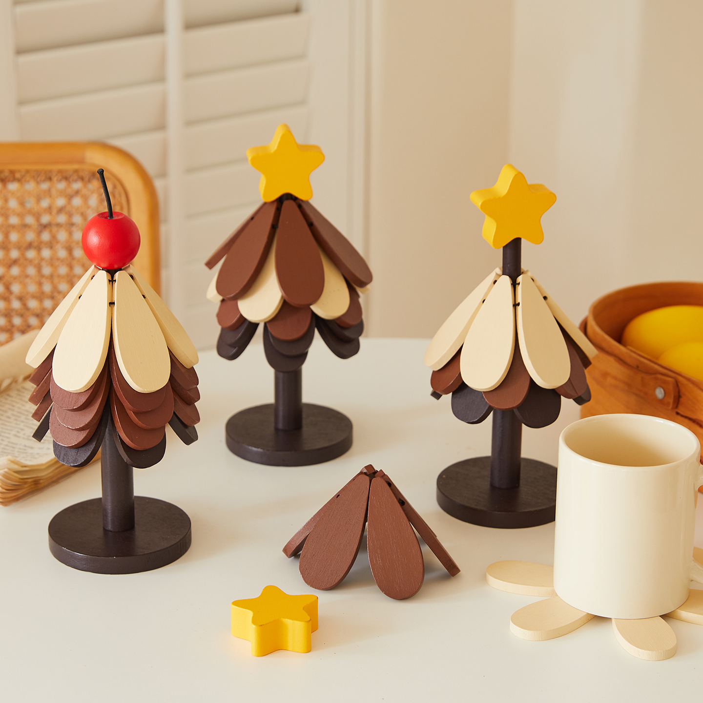 圣诞装饰品圣诞树餐桌创意摆件实木碗盘耐高温防烫隔热垫家居饰品