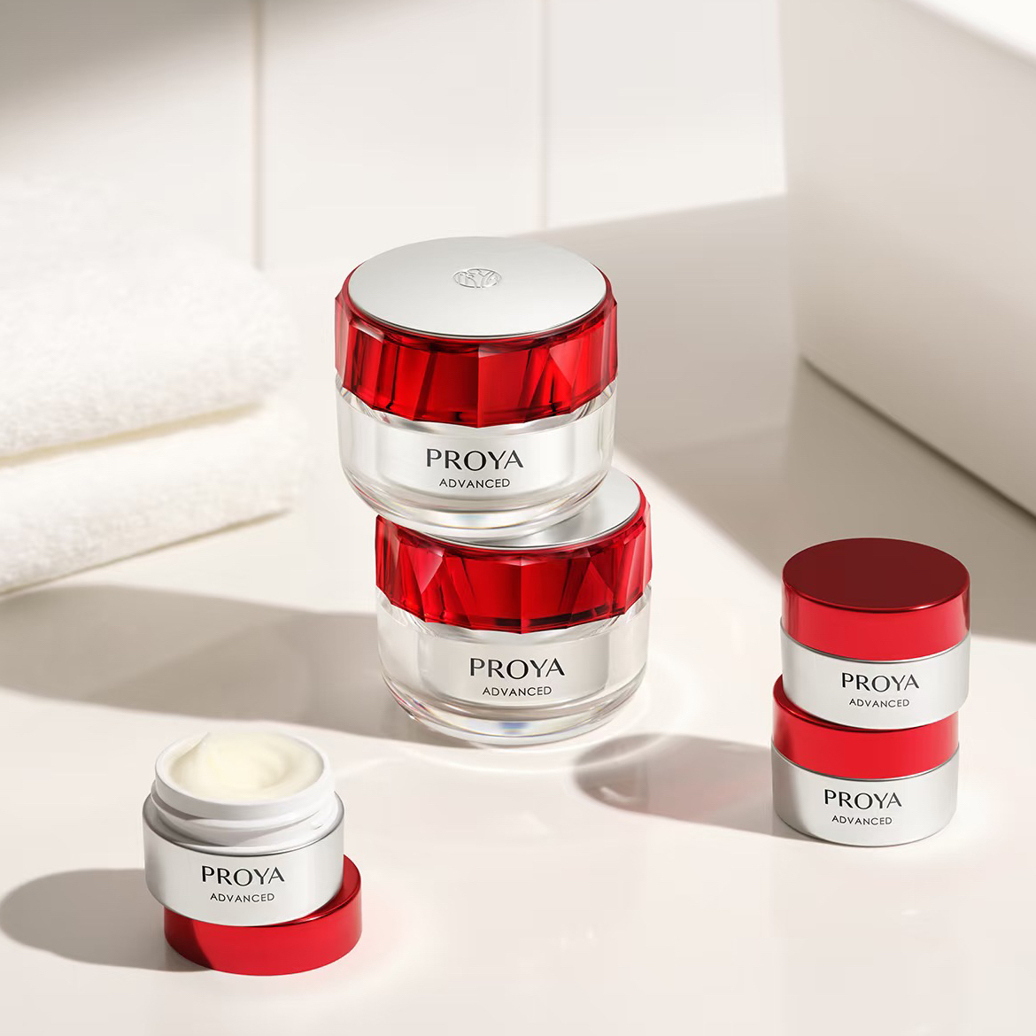 珀莱雅红宝石面霜大红瓶