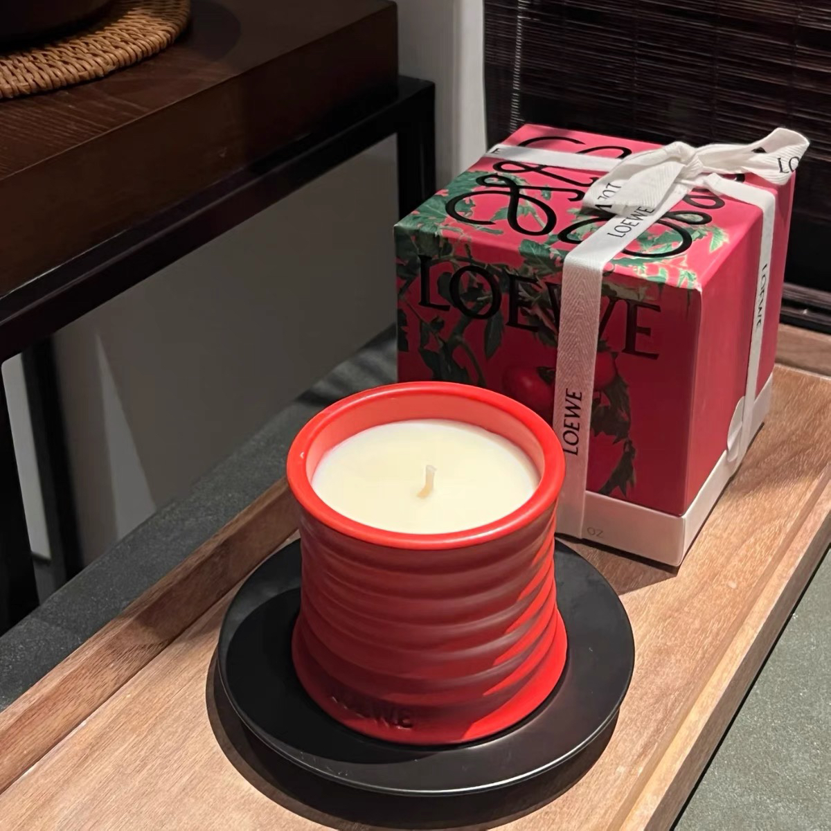 超越所有 我真的好喜欢呀 LOEWE罗意威香薰蜡烛170G 番茄叶