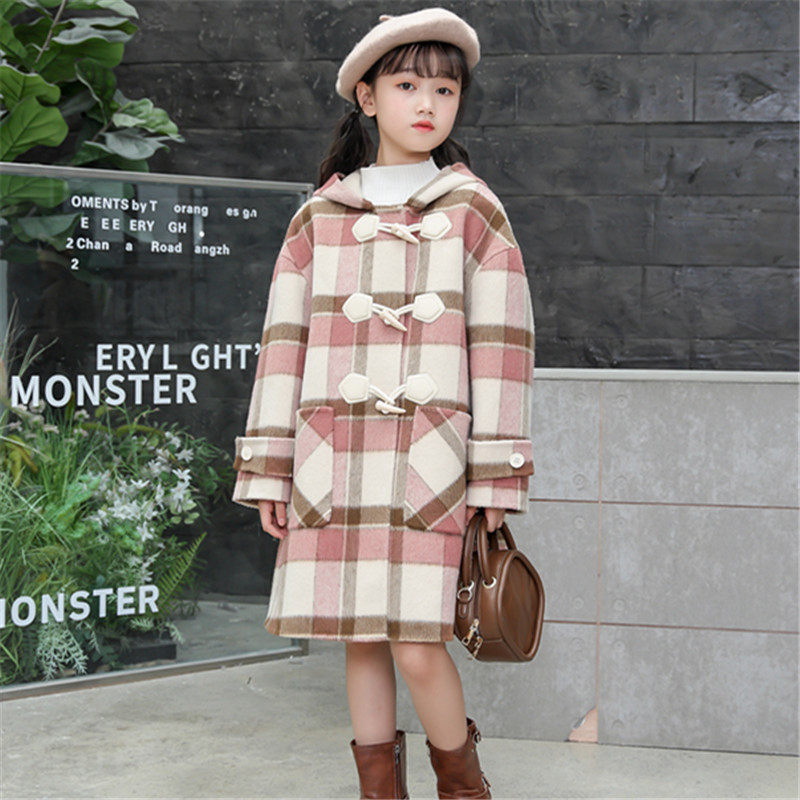 格子牛角扣女童羊绒大衣波拉蜜儿