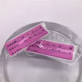 В больнице используется неверная дата наклейки на наклейку с наклейкой с логотипом и названием «Имя логотипа медсестры».