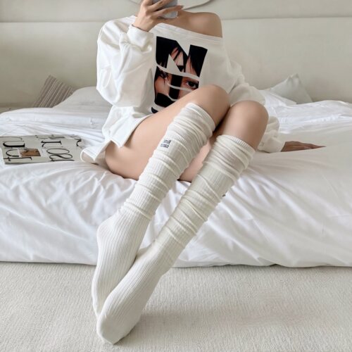 2026新款过膝袜子女秋季拼接堆堆袜白色字母小腿袜及膝长筒袜靴袜