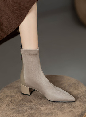 弹力瘦瘦靴女尖头短靴小码31 32 33真皮短靴女黑色磨砂皮粗跟大码