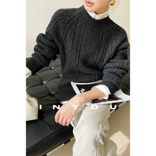 因由 獨特绞花定制羊毛圆领简约套头毛衣女 高级感慵懒加厚针织衫