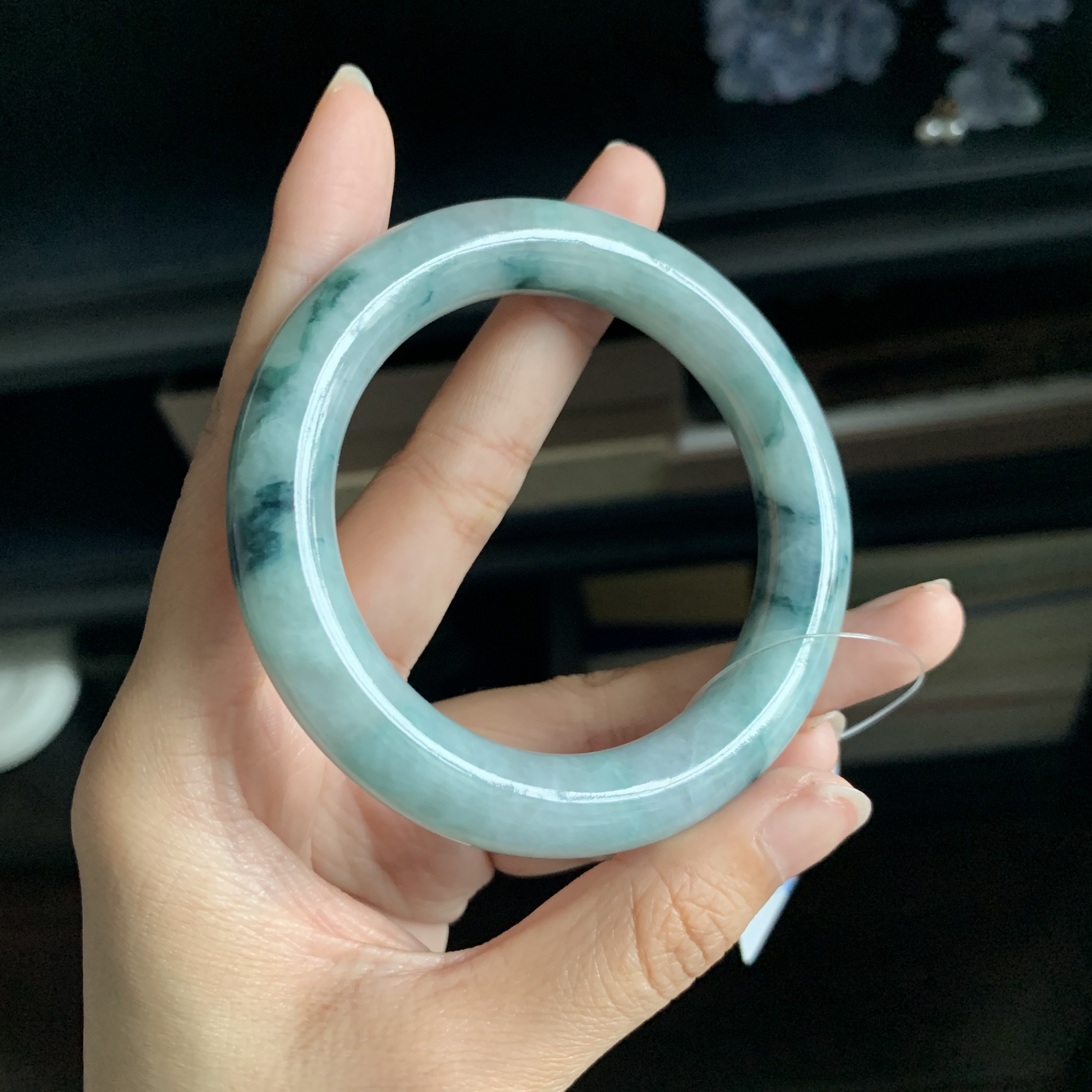 毛毛的翠/M 11399/天然蓝绿底飘蓝花翡翠圆条手镯/52.5/280