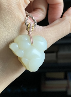 毛毛的翠/M 12203//和田玉新疆糖白立体兔兔挂件//1500