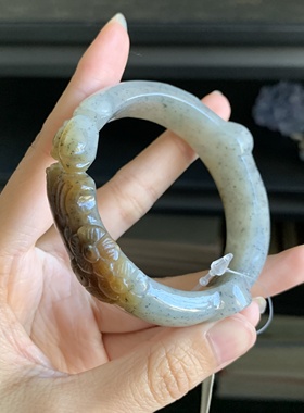 毛毛的翠/M 11823/和田玉特色青花带糖猫猫镯/53.3/950