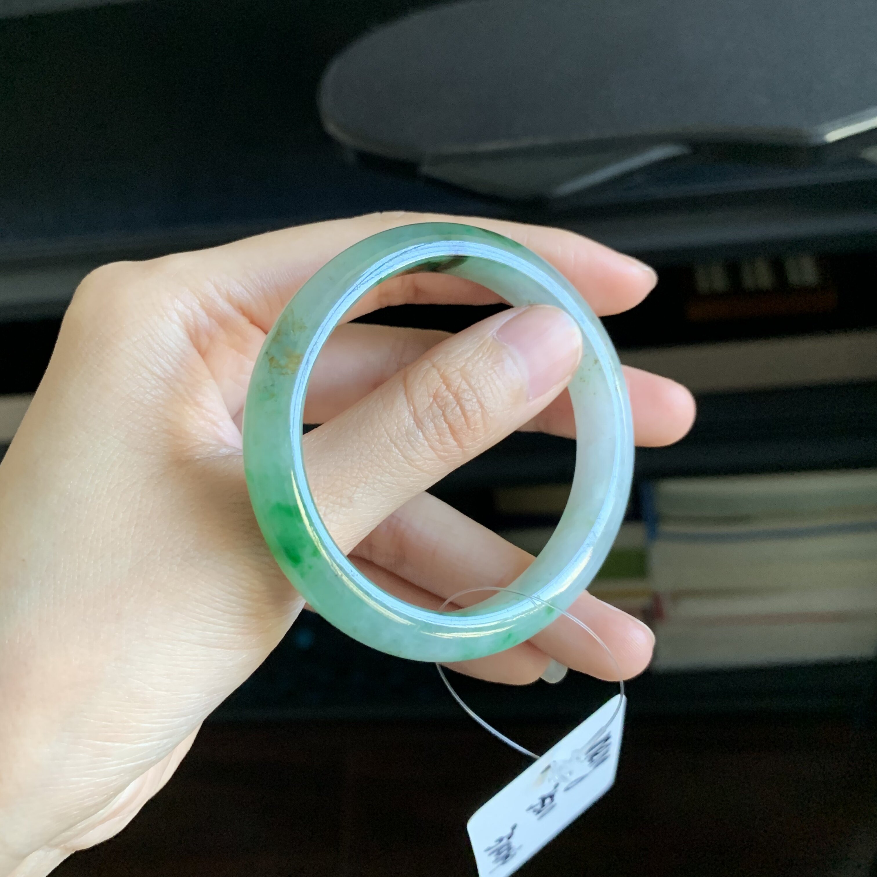 毛毛的翠/M 12925/天然湖水绿飘绿花翡翠贵妃手镯/51.7-47.9/3500