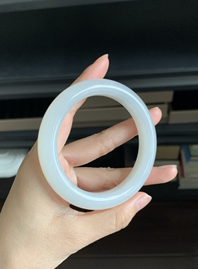 毛毛的翠//M 12739/和田玉白玉大圈手镯//59.6/1500