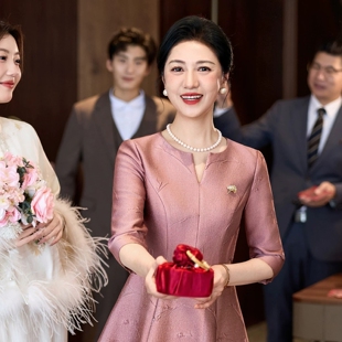 喜婆婆2026新款妈妈装婚宴礼服旗袍中年结婚婚礼喜服平时可穿大码