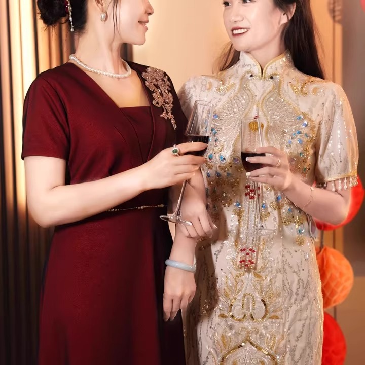 喜婆婆婚宴装2025新款妈妈礼服高贵年轻小个子丈母娘结婚旗袍显瘦