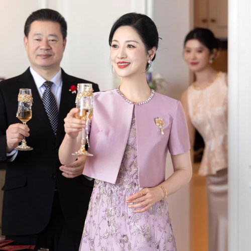平时可穿喜婆婆婚宴装2026新款高贵年轻妈妈结婚礼服紫色两件套装