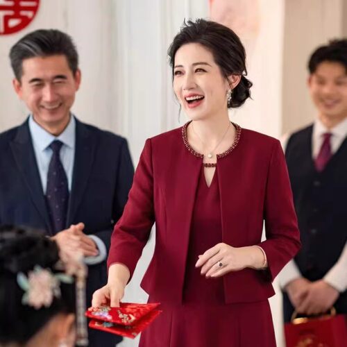 红色小香风婚宴妈妈礼服两件套