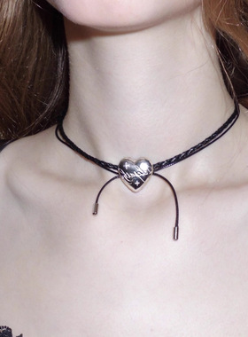 甜酷风双层皮革爱心吊坠项链女小众设计感简约个性百搭颈链锁骨链