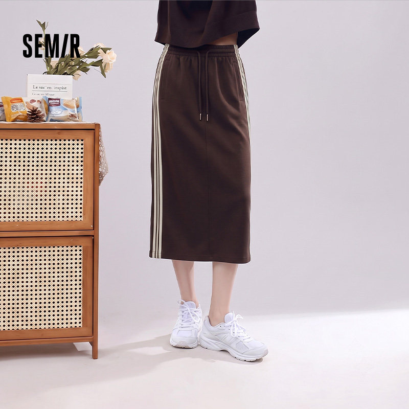 森马半身裙女秋季松紧腰针织长裙休闲运动风复古风chic女士直筒裙