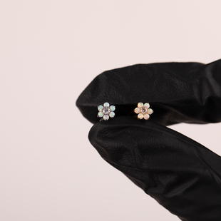 植入级医用钛合金微镶欧珀澳宝雏菊花小耳钉防过敏穿刺内螺纹耳钉