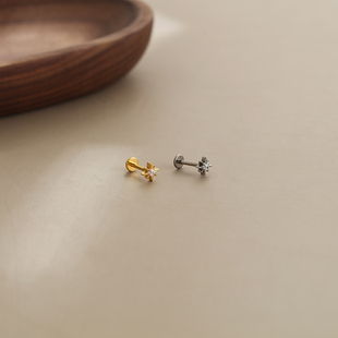 植入级医用钛合金穿刺推针锆石六芒星唇钉插入式防过敏耳垂小耳钉