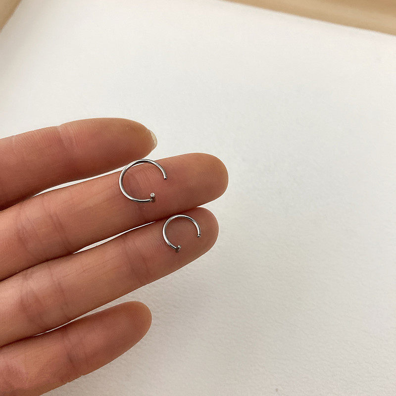 欧美极简男女款c型钛钢免打洞唇夹假唇钉夜店摇滚风唇环耳环两用