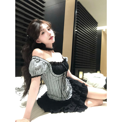 【瑞茜】香薰玫瑰 夏季露肩收腰显瘦短袖上衣半裙R3406-1W