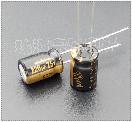 进口日本 Nichicon Audio 220uF 25V 尼康 音响专用 电解电容