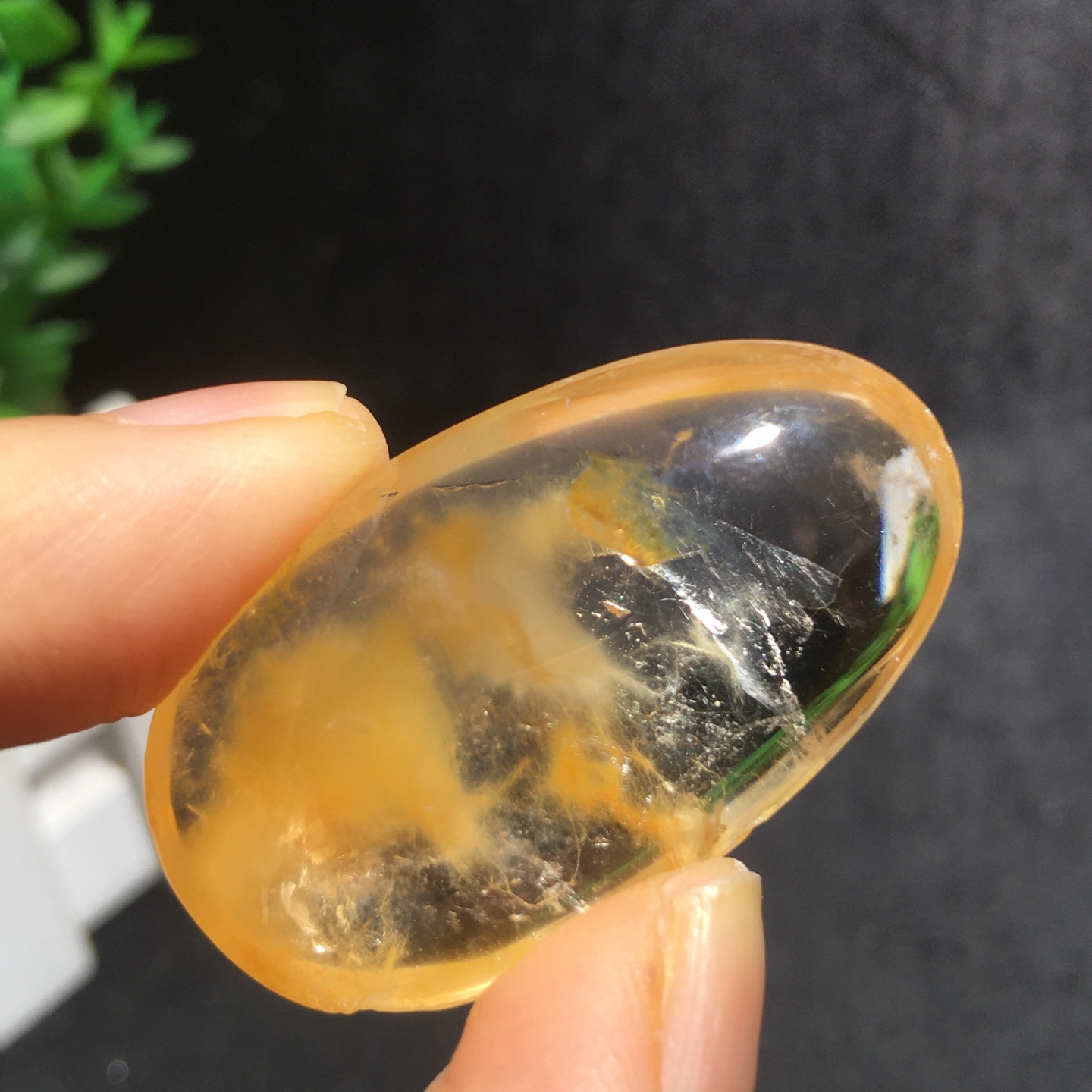 天然原矿打磨黄兔毛边缘磕碰可做科普石福利捡漏送