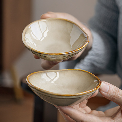 巷子尾复古3.5英寸异形陶瓷味碟