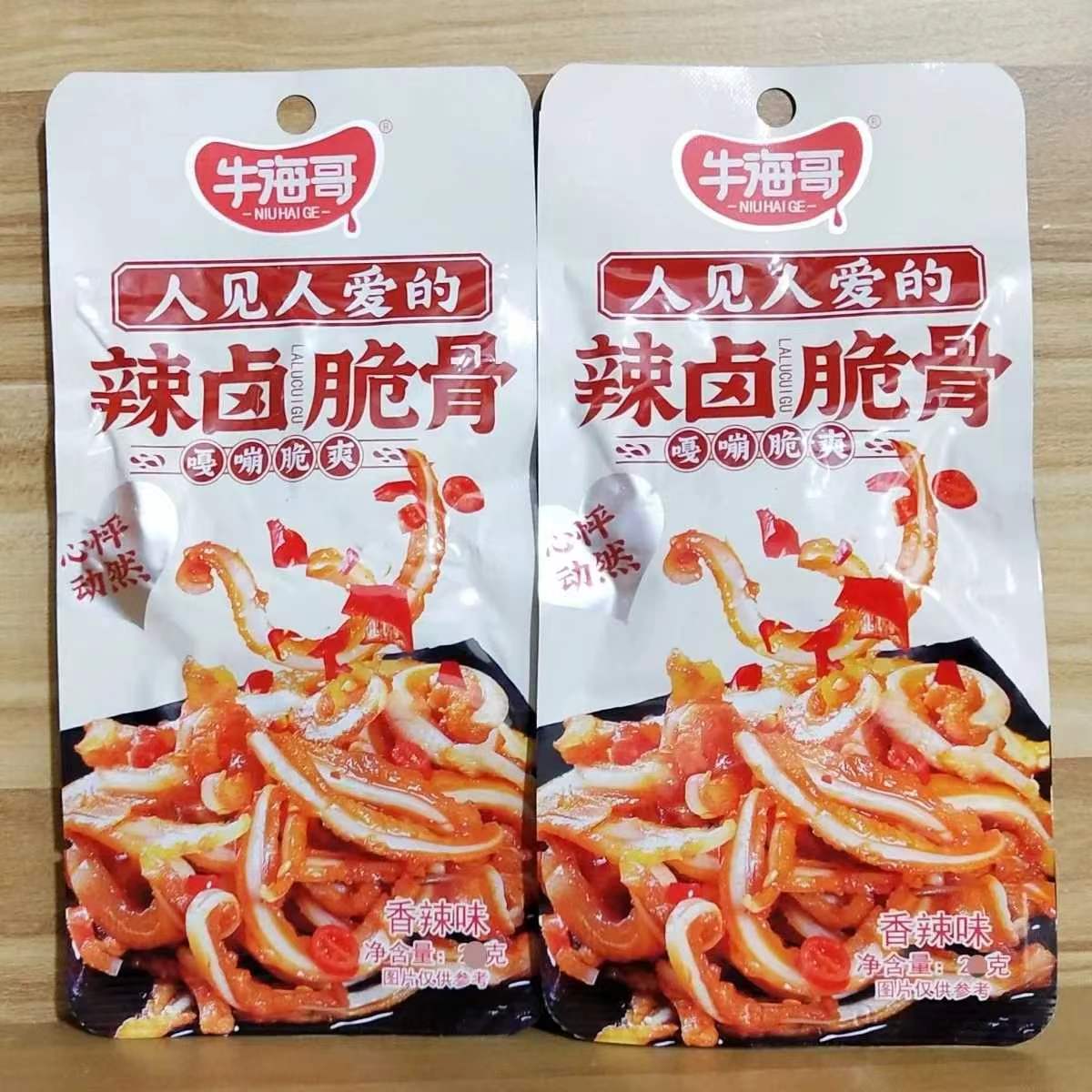 牛海哥辣卤脆骨香辣24g小包装即食学校宿舍零食鱿鱼拌饭下酒菜