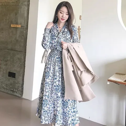 洋气法式秋搭显瘦连衣裙新款超仙碎花长款女浅色长裙韩国丝2025