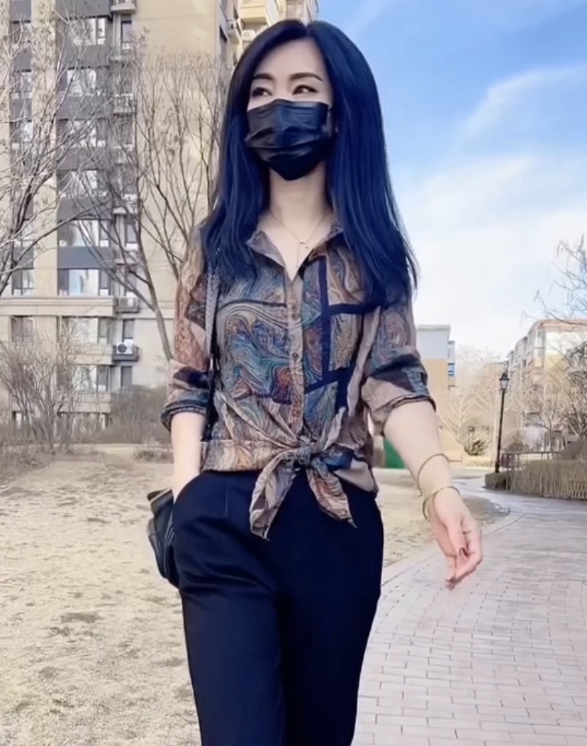 宽松百搭长袖丝麻褶皱衬衣