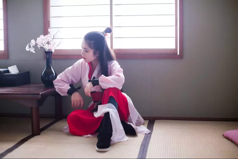 侠客边城浪子古装汉服张馨予同款