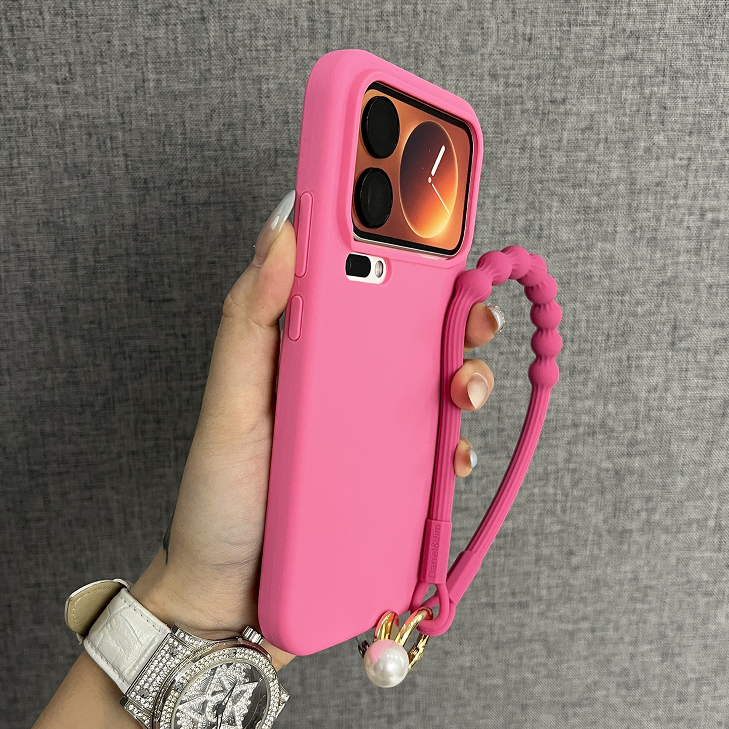 三只鱼【网红液态硅胶玫粉色手提绳】适用小米17promax小米15/14ultra手机壳新款日韩时尚防摔全包保护套男女