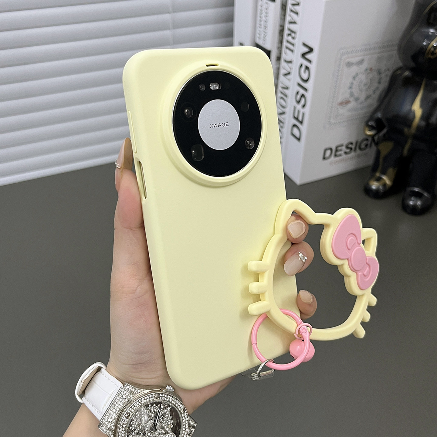 三只鱼【日系液态硅胶奶黄色手提环】适用华为mate80promax/80/70pro手机壳新款网红防摔全包保护套男女可爱,3C数码配件,手机保护套/壳,淘宝优惠券,粉丝福利购,淘宝优惠卷