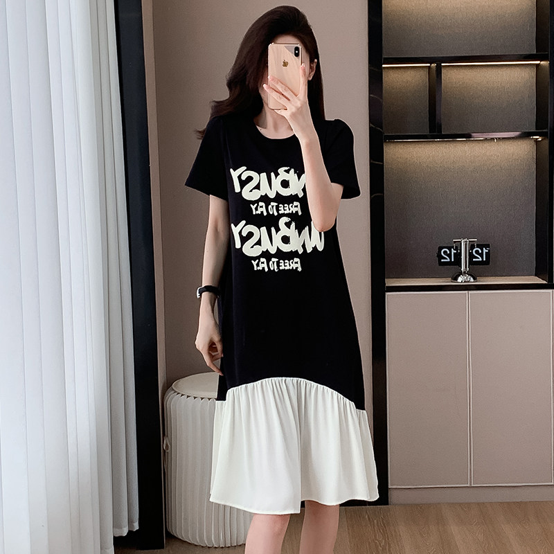韩系宽松慵懒风撞色连衣裙女2026夏季新款时尚显瘦设计感大码长裙