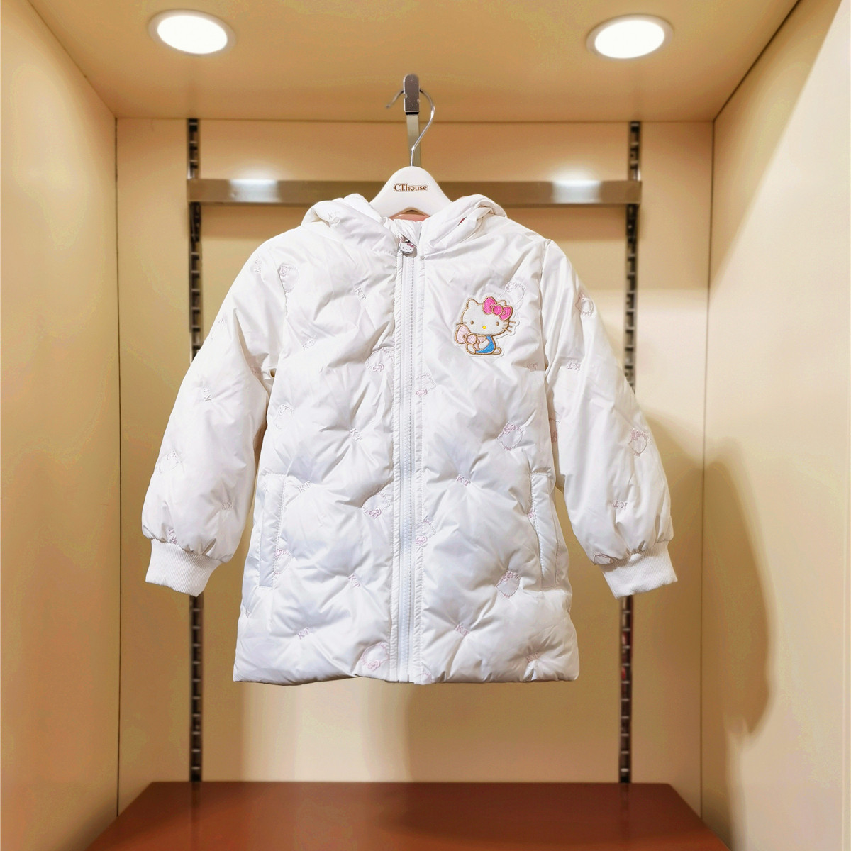 hellokitty女童装白色羽绒服