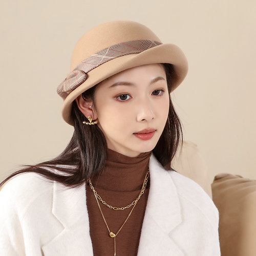 诗丹凯萨贝雷帽出游名媛女士秋冬