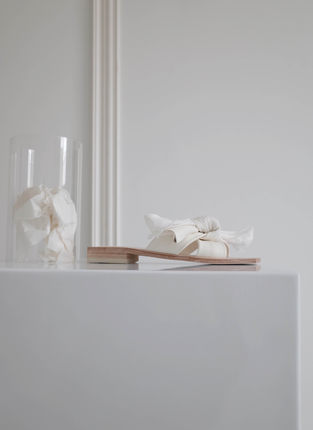 HOME WORK 18ss 交叉丝带打结凉鞋 柔白