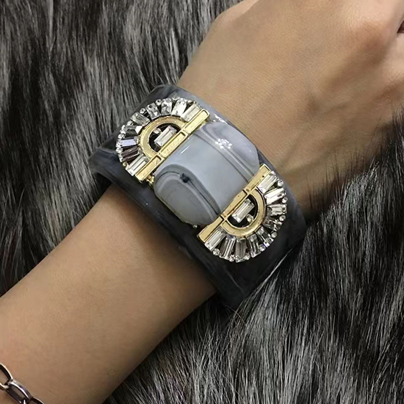 欧美流行时尚树脂金属镶钻开口女士宽边手镯手环气质个性时装配饰