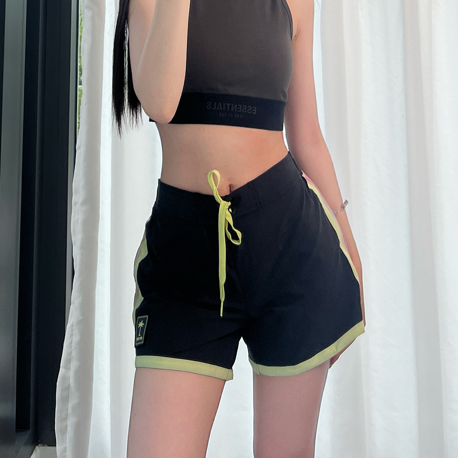 中高腰速干运动短款短裤