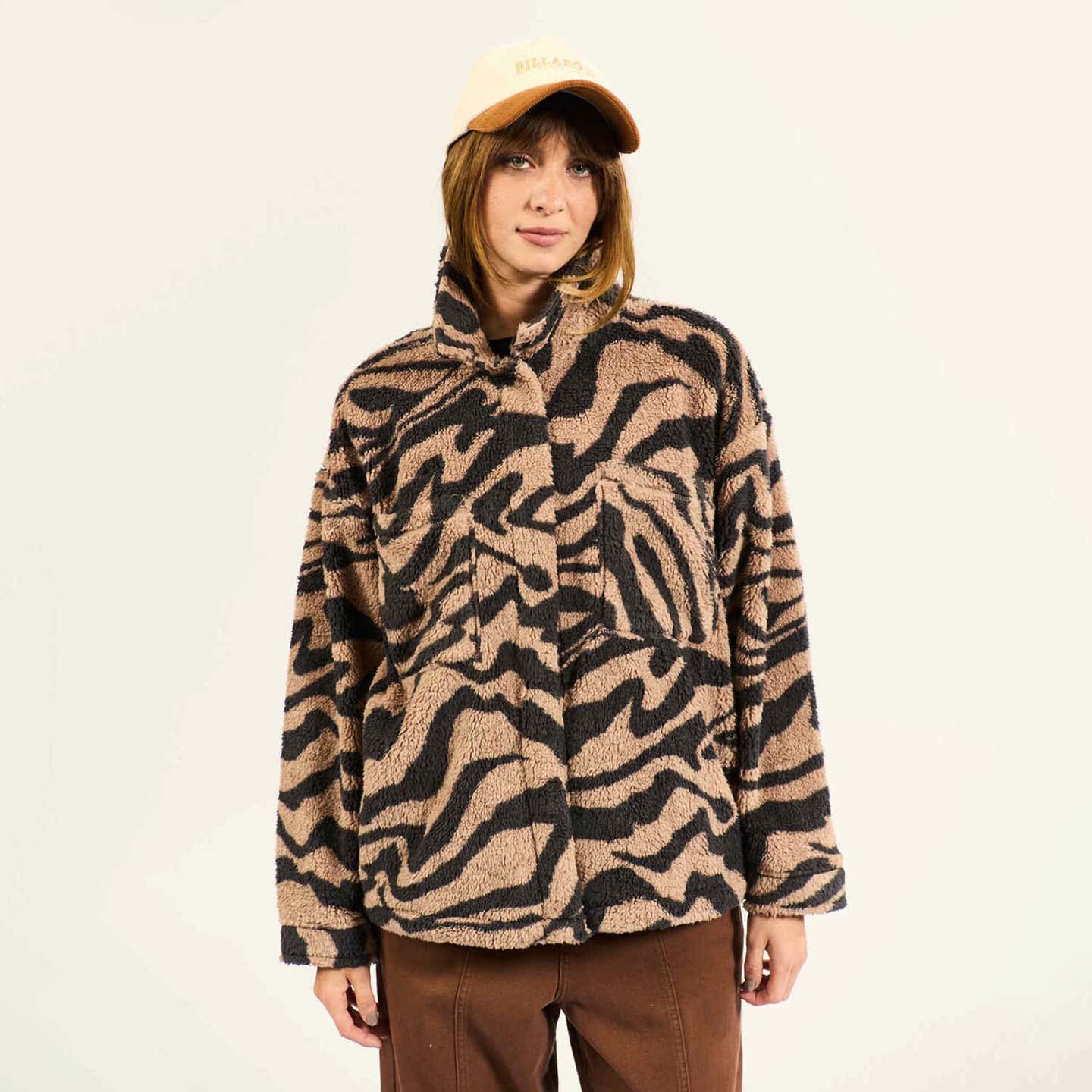 【仅此13件】澳洲出口原单 秋冬新款单排扣半高领保暖宽松外套 女