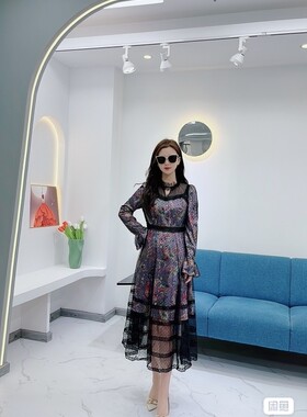 8马克华非长袖网纱复古印花春秋长袖连衣裙优雅长裙