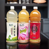 饮料 山西特产维士杰1.25L沙棘汁桃汁梨汁组合装 包邮