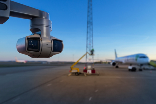 安讯士AXIS Q6215-LE PTZ OptimizedIR 的耐用型 PTZ 摄像机