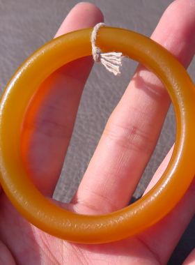 方言精品岁月痕迹民族风亚光黄玛瑙包浆圆条内径54mm手镯女百搭X5