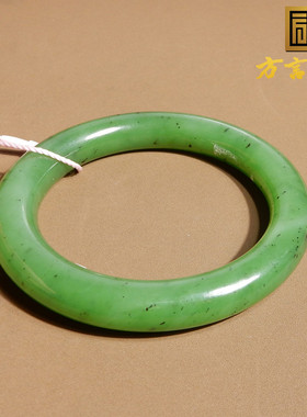 俄罗斯老坑碧玉正阳绿正装手镯