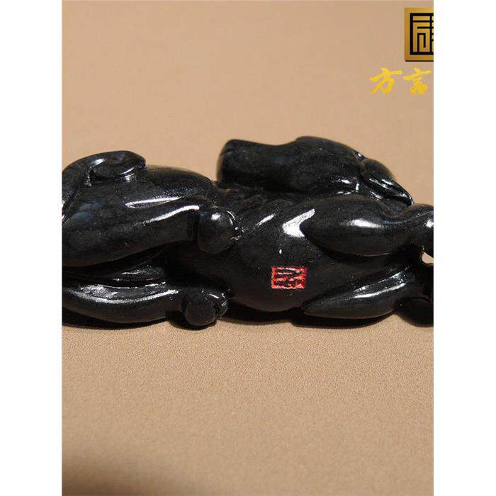 方言和田玉精品大师回馈作品新疆墨玉籽料生肖属狗吊坠挂件F