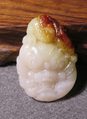 放大漏方言和田玉俄籽料珍稀一眼真红沁红皮羊脂玉龙行天下吊坠X7